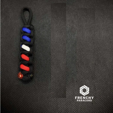 Porte Clef Patriote Noir v1